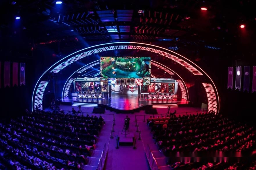 地的运动员 地的运动员