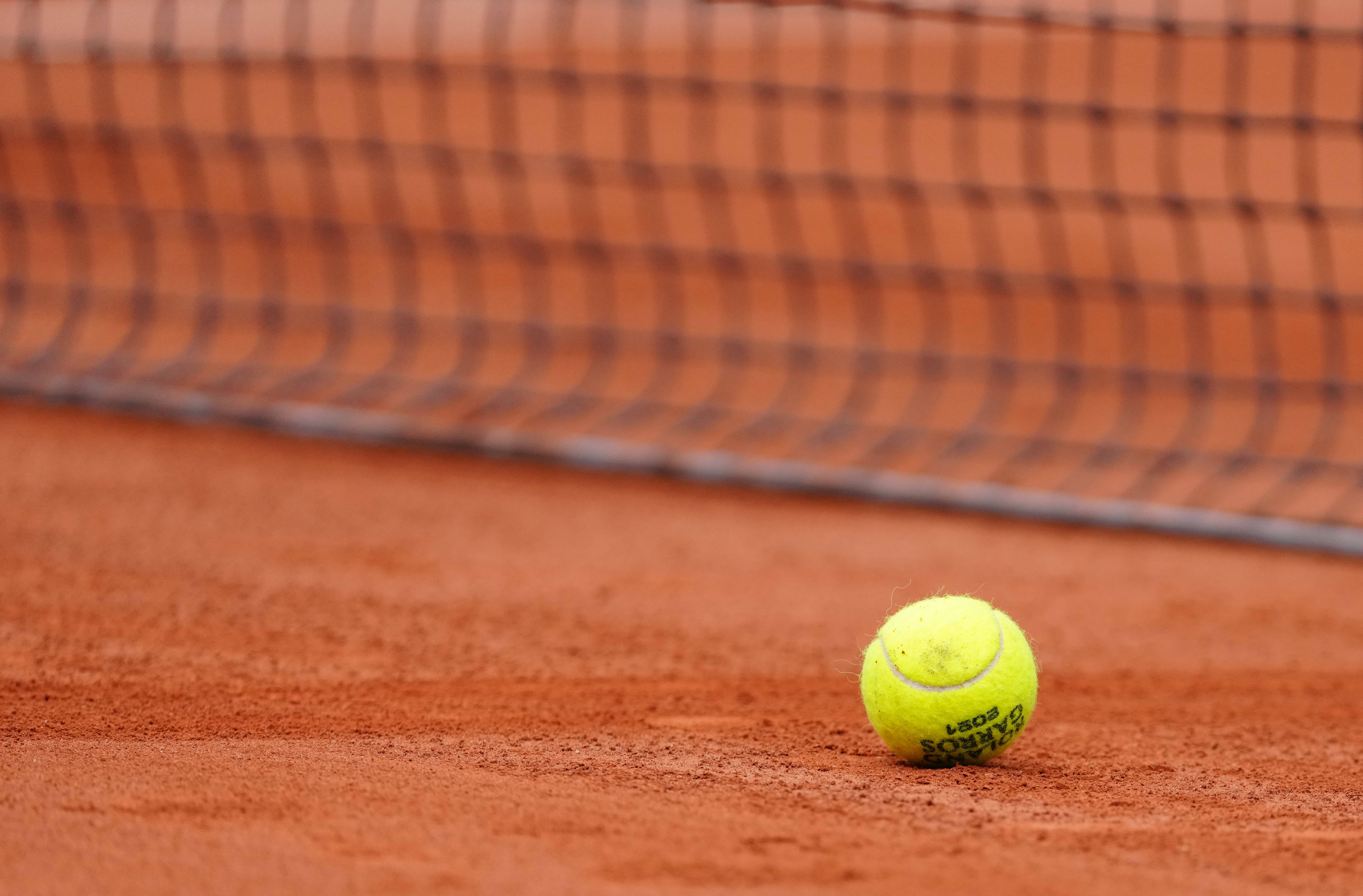 赛中另一位 赛中另一位