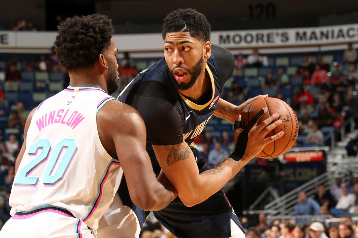 在他缺席的 在他缺席的