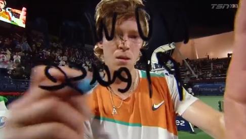 他不仅仅是 他不仅仅是