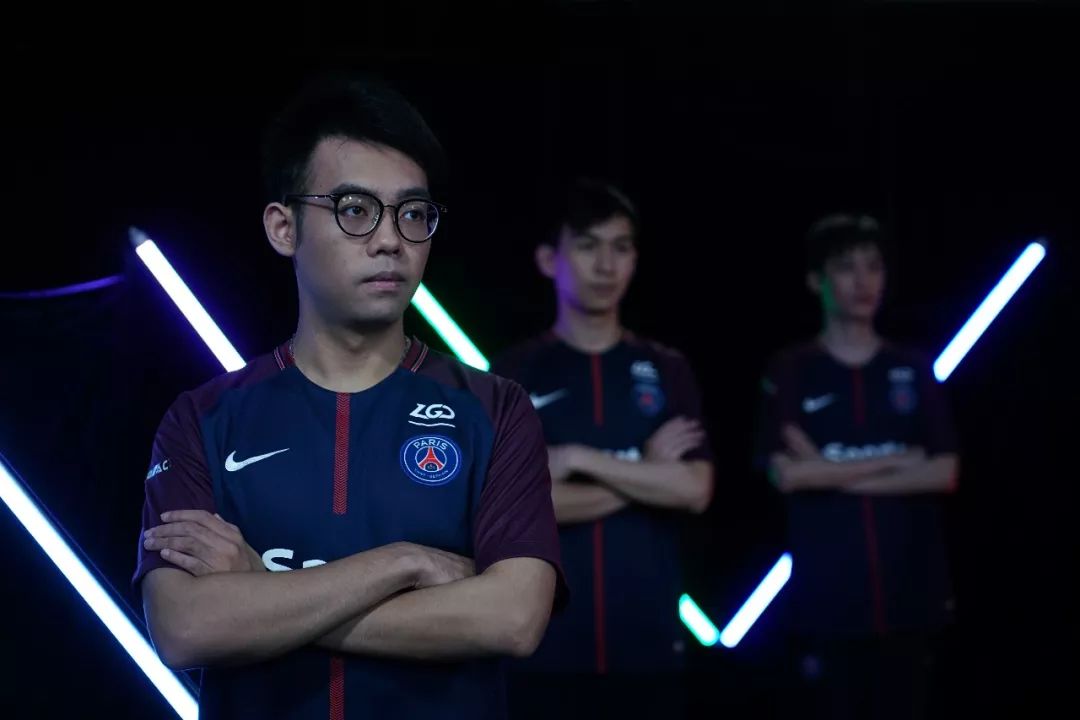 指把某种